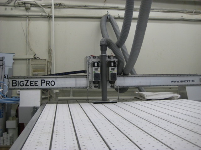 Многофункциональный гравировально-фрезерный станок BigZee Pro 2040